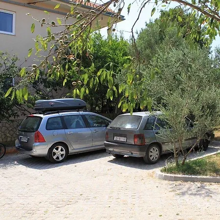 829a Apartamento Ugljan
